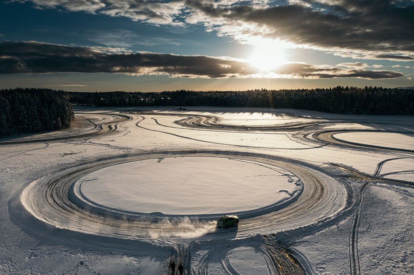 Skoda Enyaq RS iV Ice Drift Record