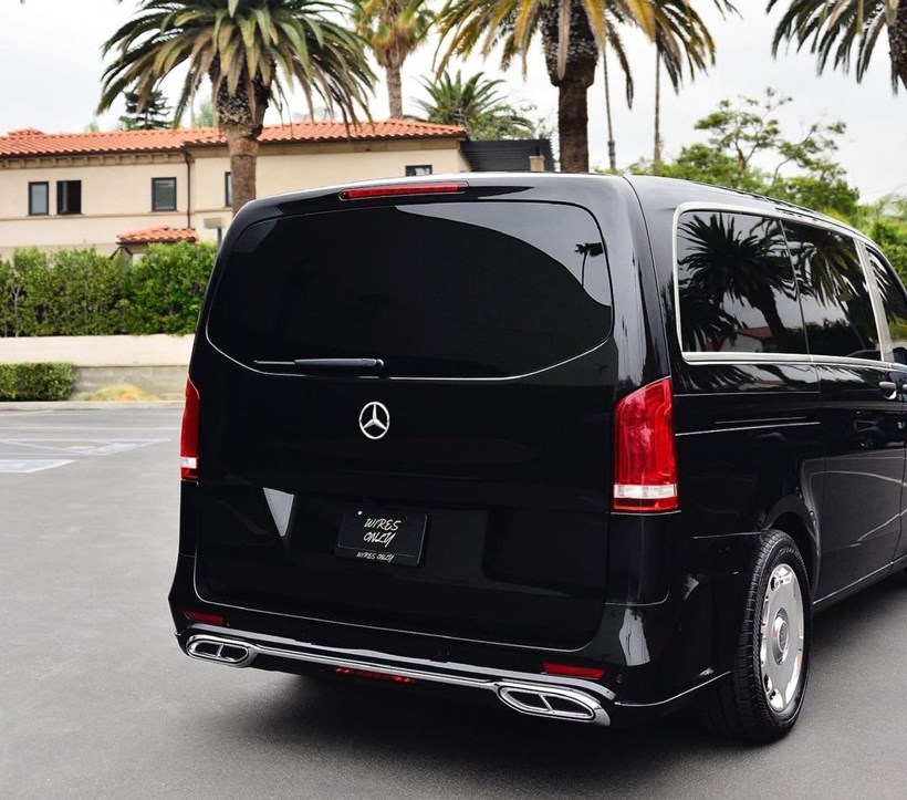 Maybach V-Class Kim Kardashian