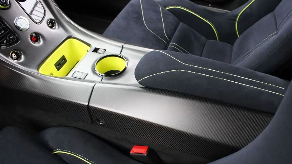Aston Martin Vantage AMR Pros