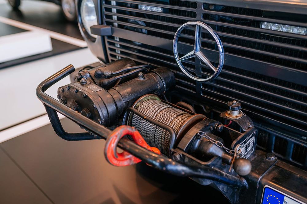 Mercedes-Benz 230 G DLRG version