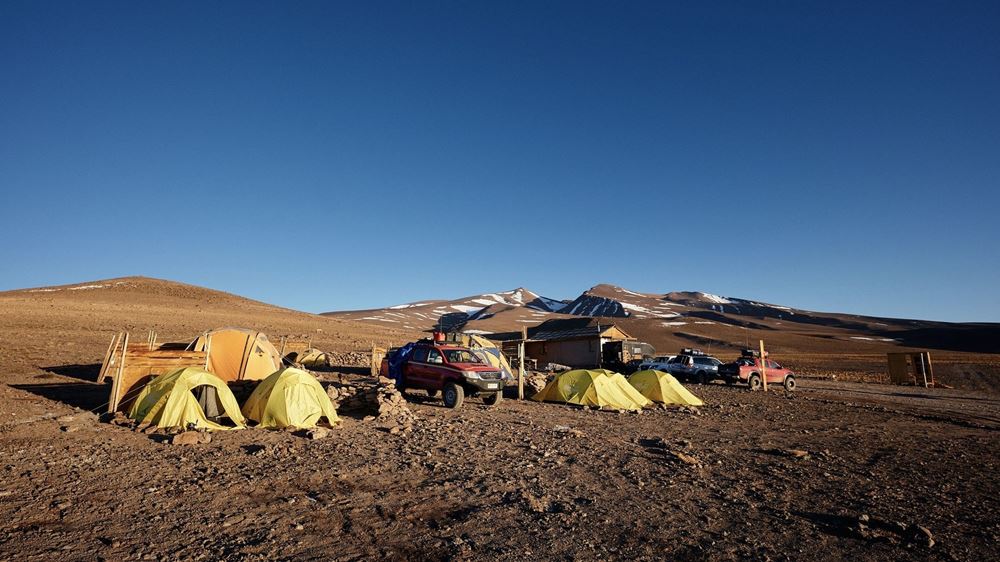 Porsche 911 Chile Volcano
