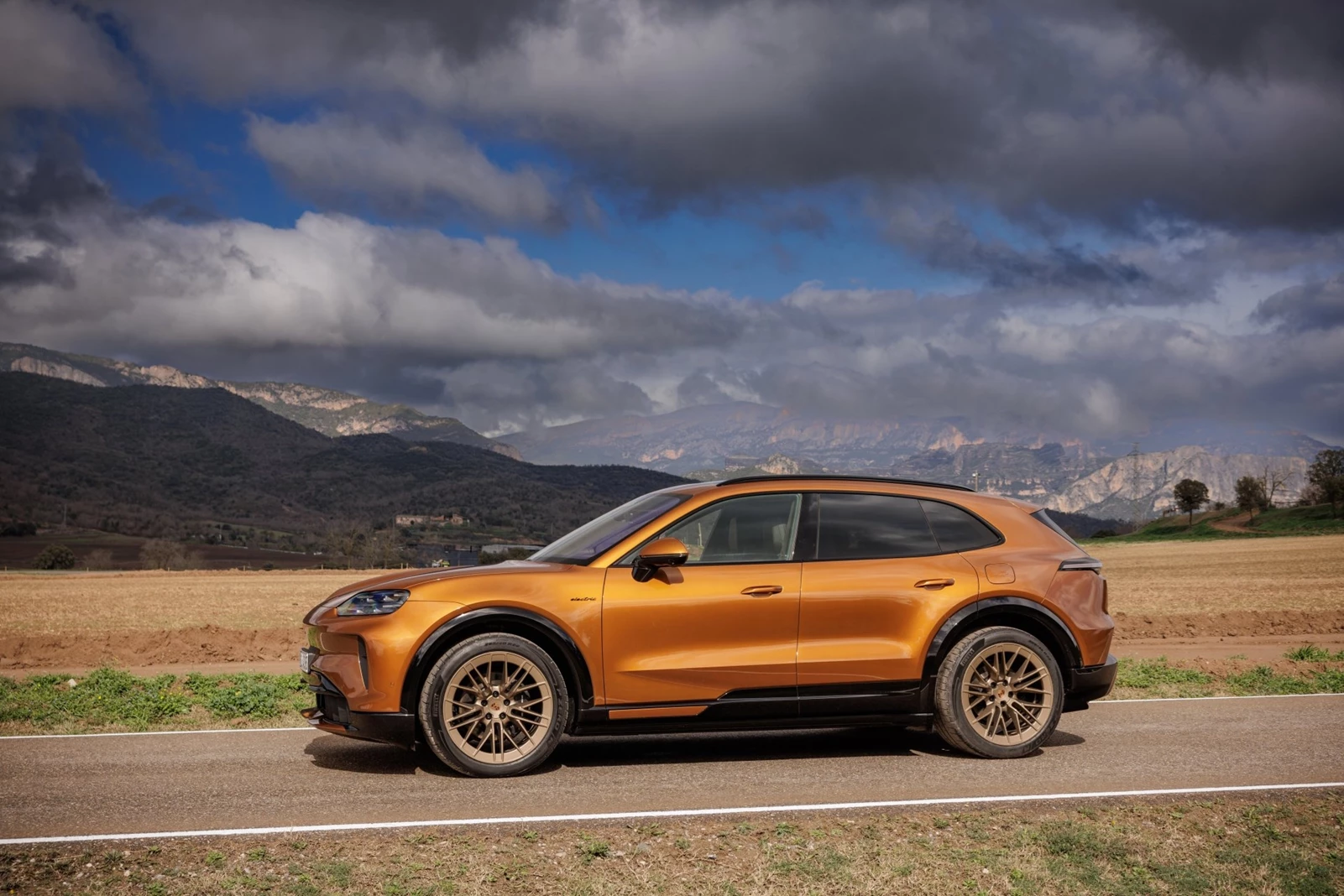 Porsche Cayenne Electric