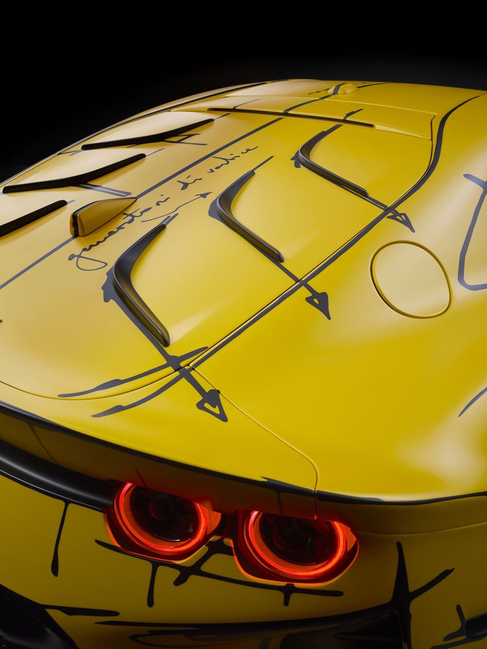Ferrari 812 Competizione Tailor Made