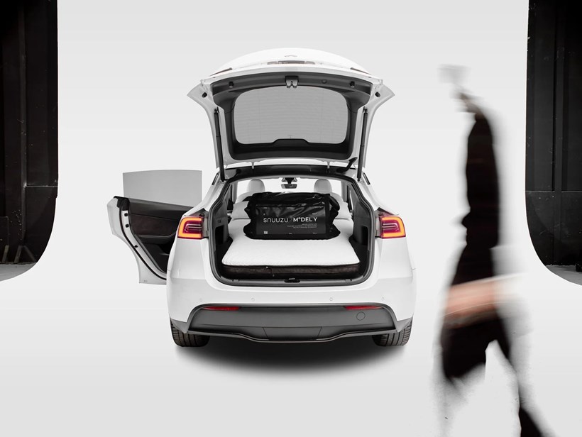 Tesla Model Y Snuuzu Στρώμα
