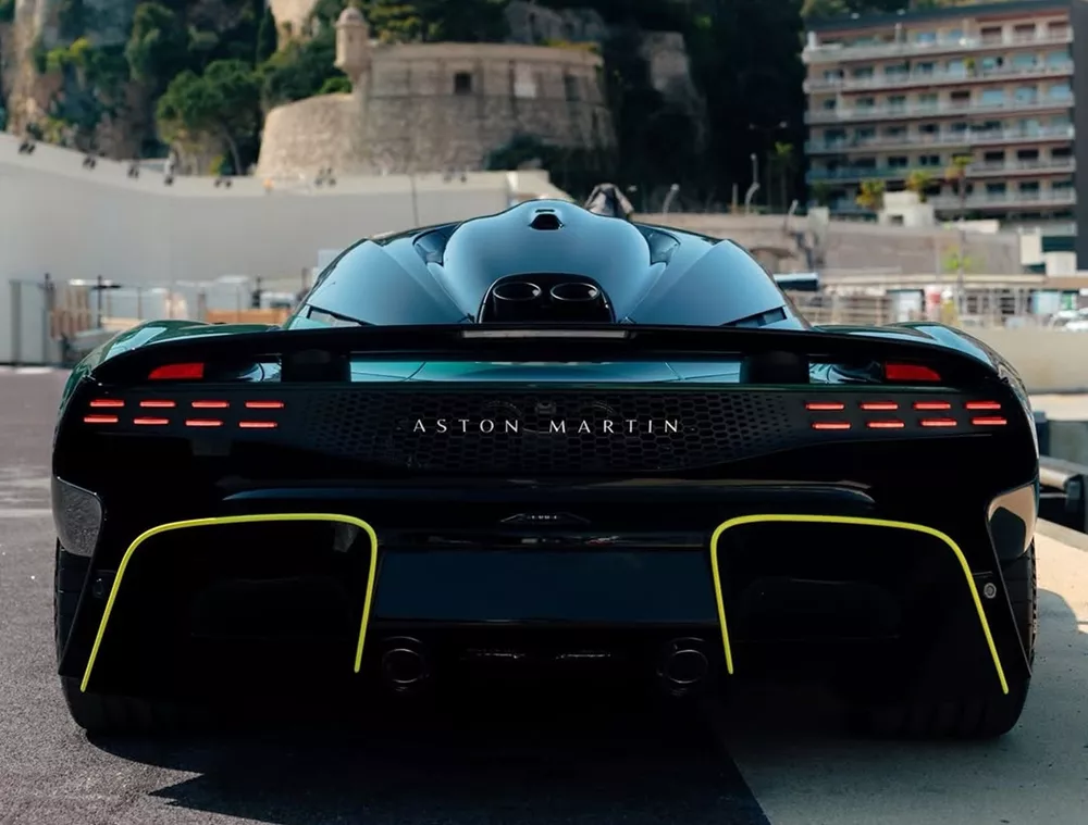 Τσιτσιπάς Aston Martin Valhalla