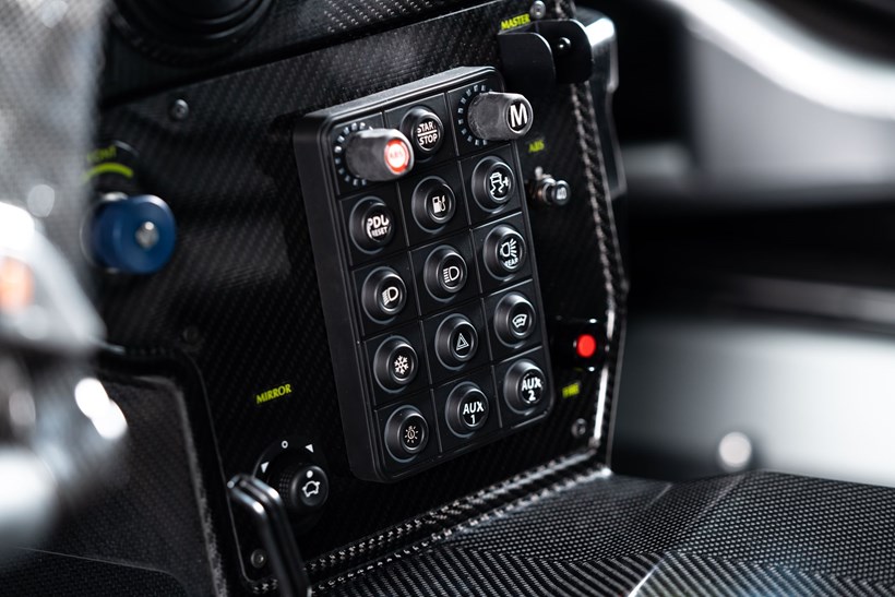 Aston Martin Vantage GT4