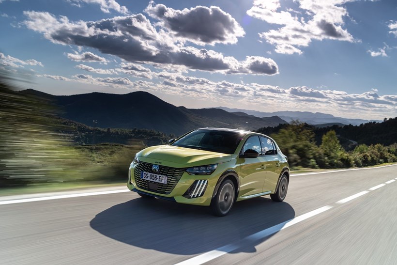 Peugeot e-208