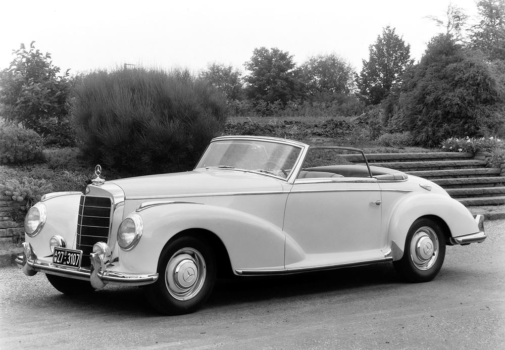 Mercedes-Benz 300 S