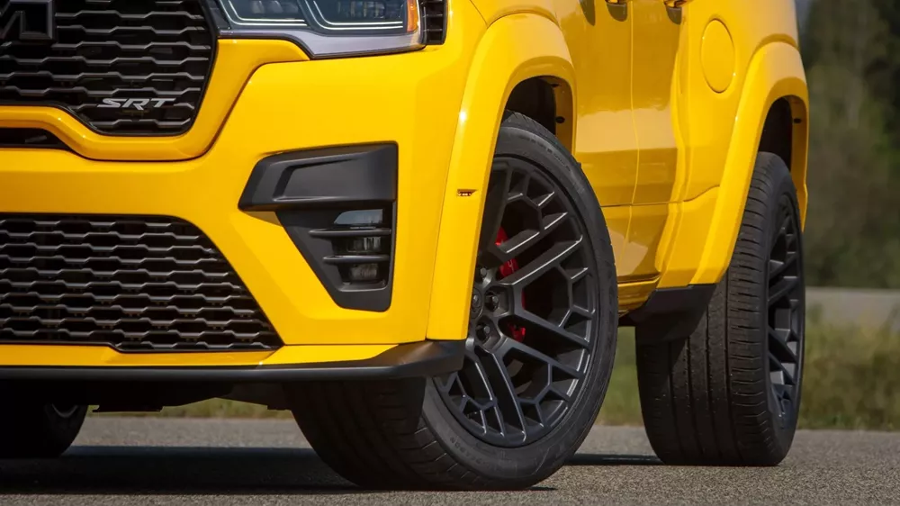 RAM 1500 Rumble Bee SRT