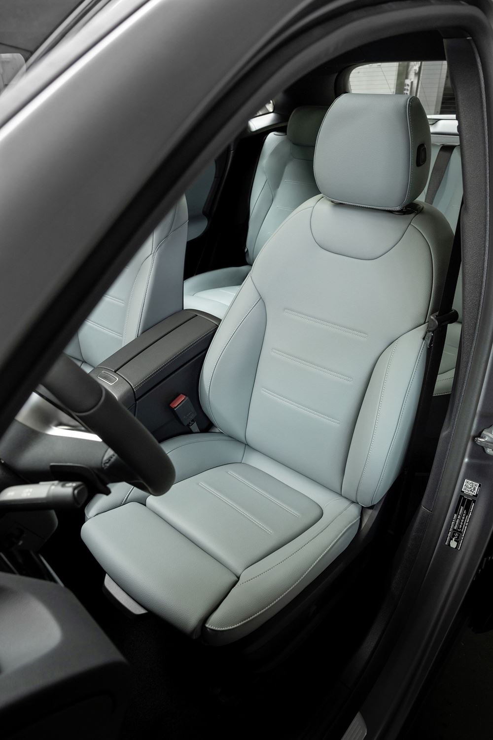 Mercedes EQA 2023