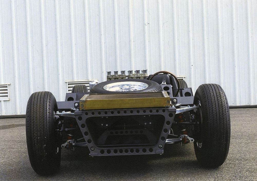 To σασί της πρώτης Lamborghini Miura