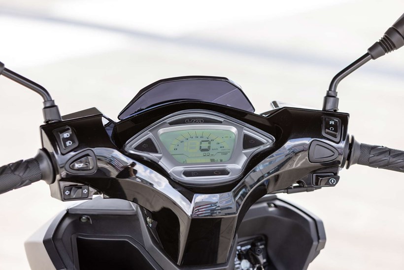 UM XPEED 125