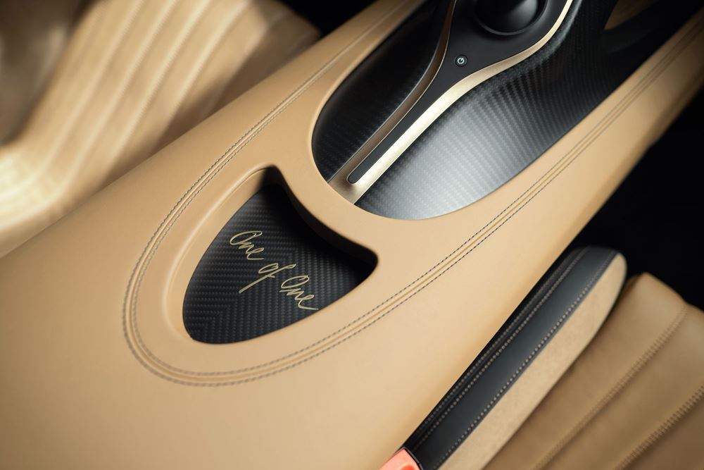 Bugatti Chiron SS Golden Era