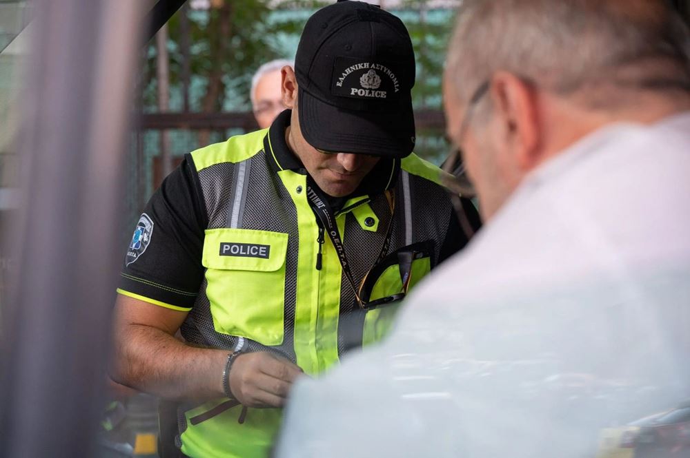 Ελληνική αστυνομία έλεγχοι σε σχολικά λεωφορεία