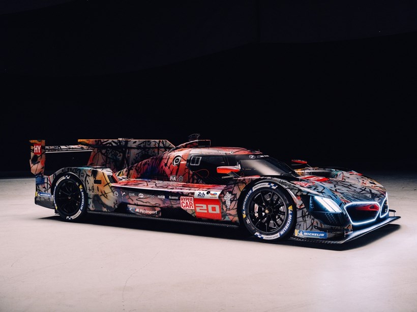 BMW M Hybrid V8 art car