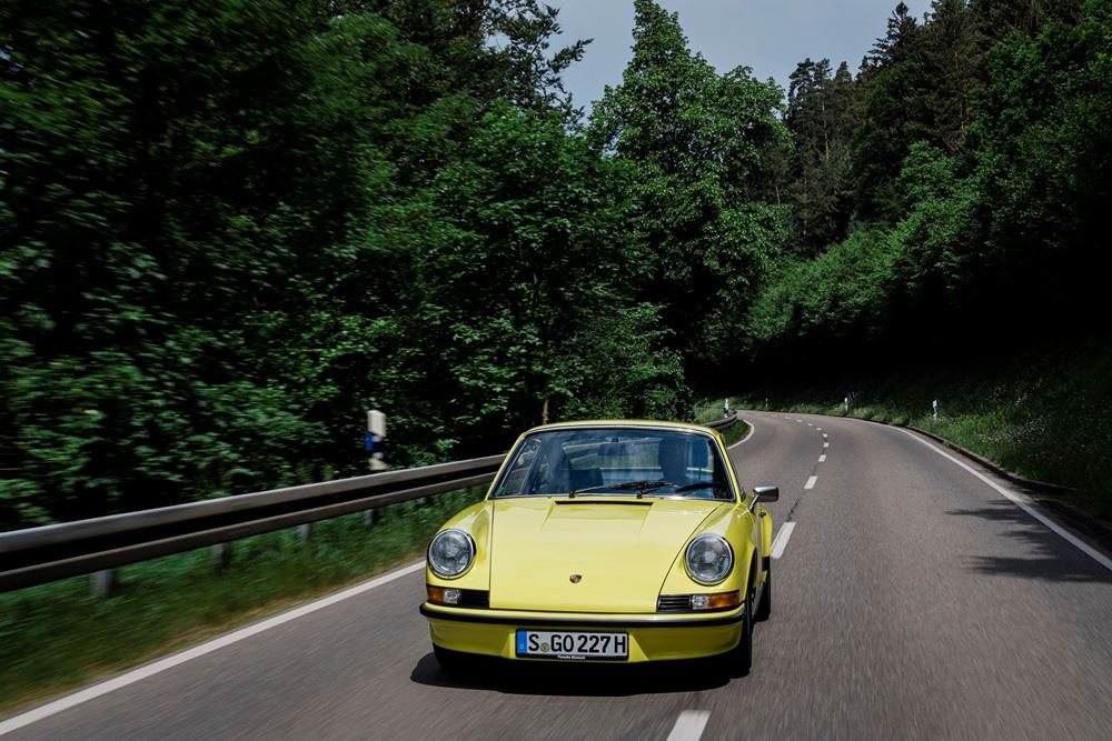 Porsche 911 Carrera RS 2.7