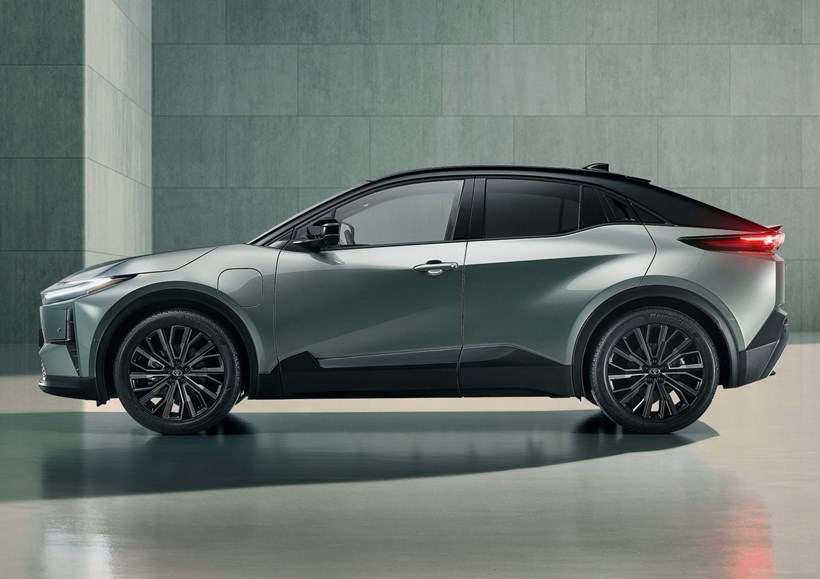 Toyota C-HR+