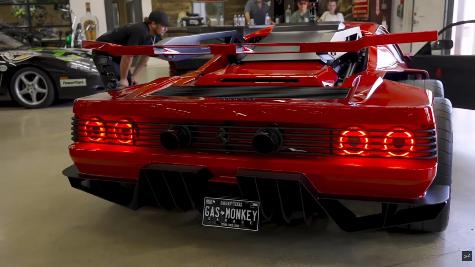 Ferrari Testarossa 6x6 και 1200 ίπποι