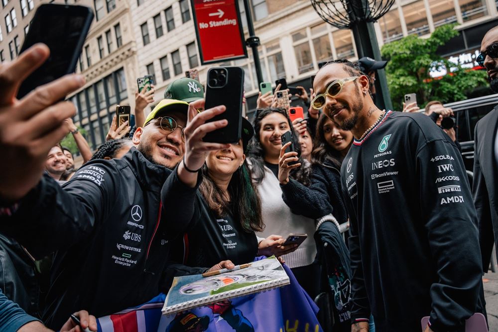 Mercedes F1 5η Λεωφόρος Νέα Υόρκη Empire State Building