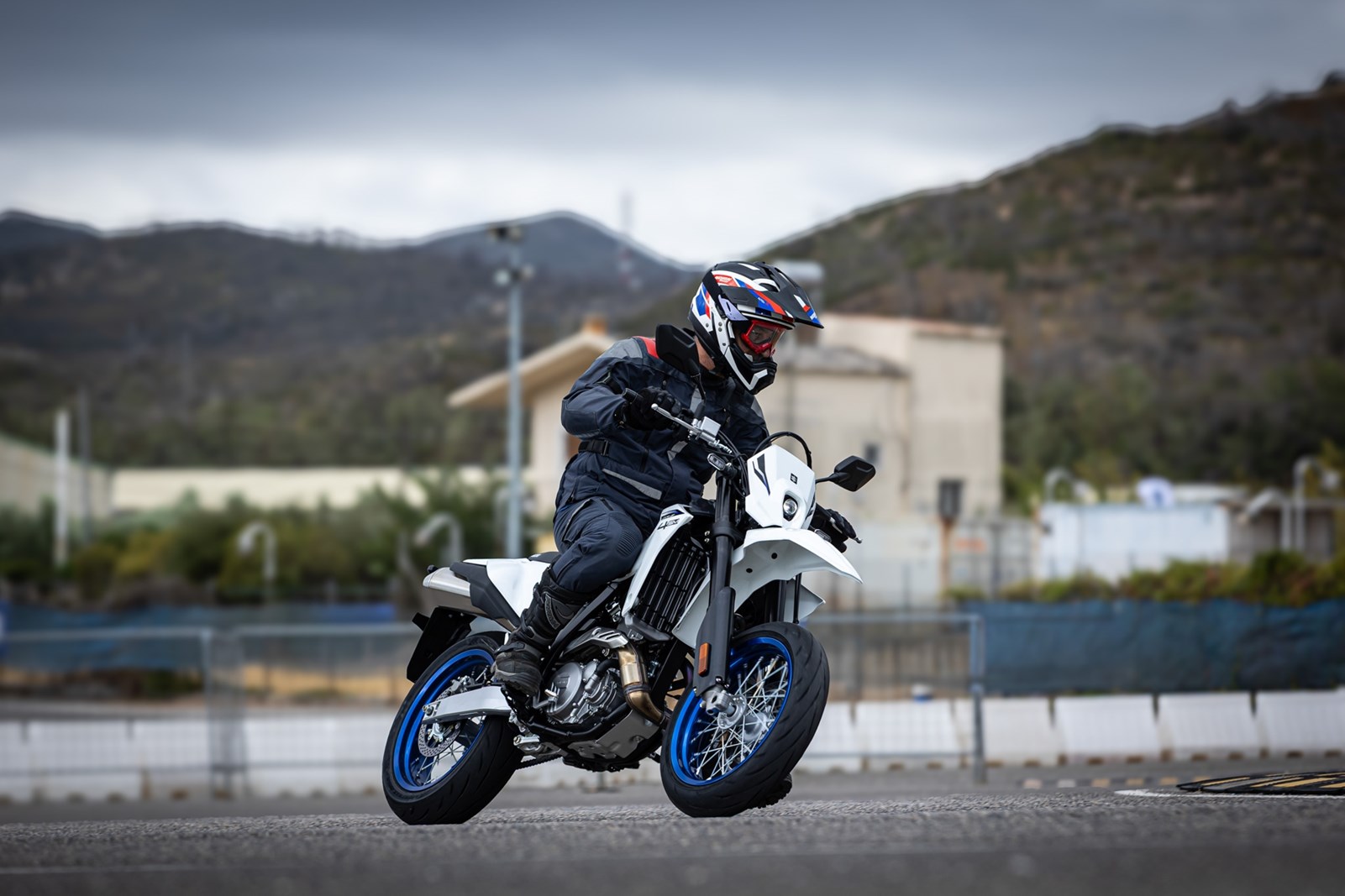 Suzuki DR-Z4SM