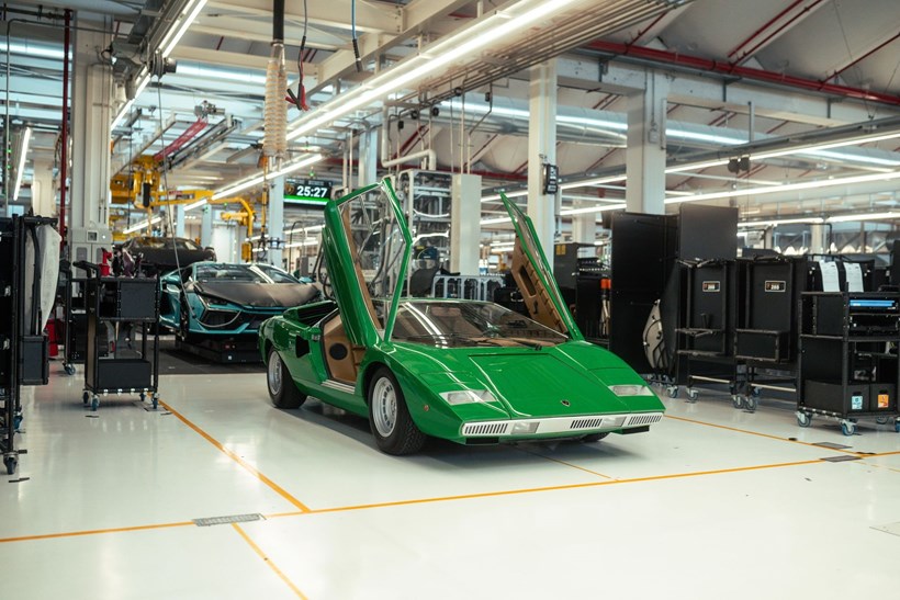 Lamborghini Countach γραμμη παραγωγής