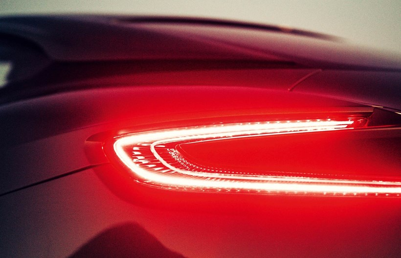 Aston Martin DB12