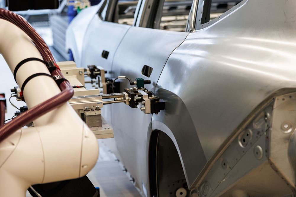 BMW iX3 γραμμή παραγωγής εργοστάσιο Debrecen Ουγγαρία