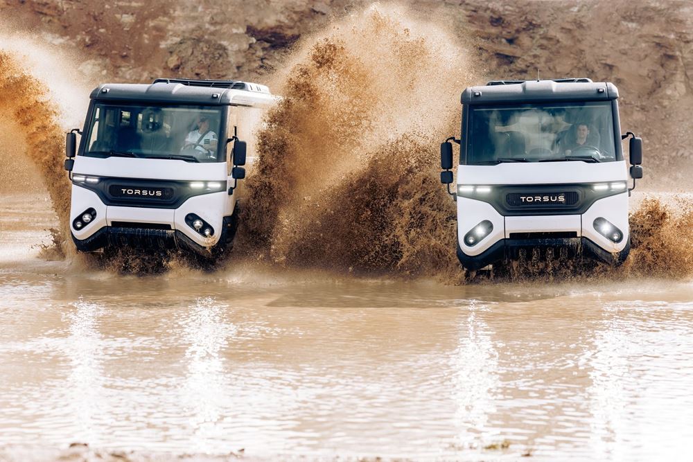 Torsus Praetorian εκτός δρόμου λεωφορείο off road 4x4