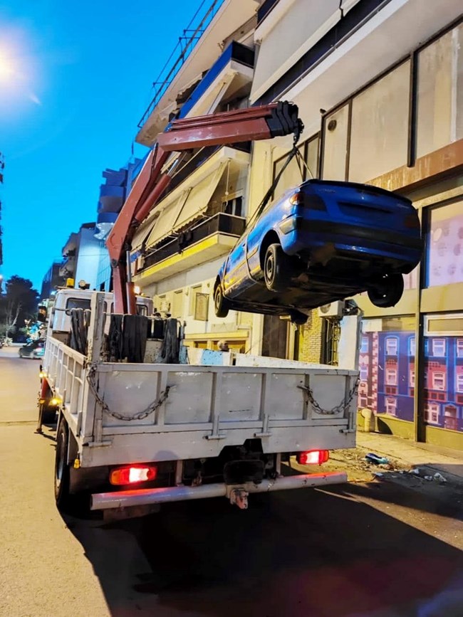 Εγκαταλελειμμένα Αυτοκίνητα