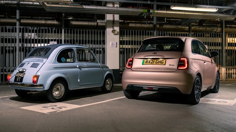 Fiat 500 1964 vs Fiat 500 2021