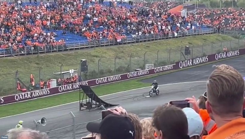 F1 Grand Prix Ολλανδίας ατύχημα με μοτοσυκλετιστή κασκαντέρ