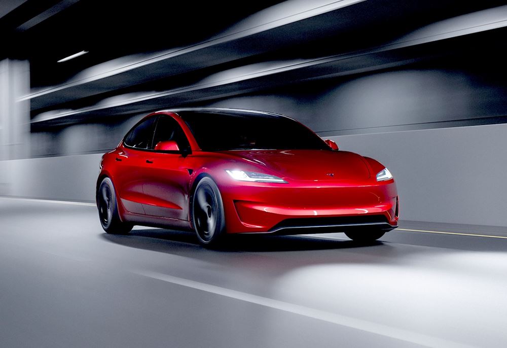 Tesla Model 3 Performance Highland 2024