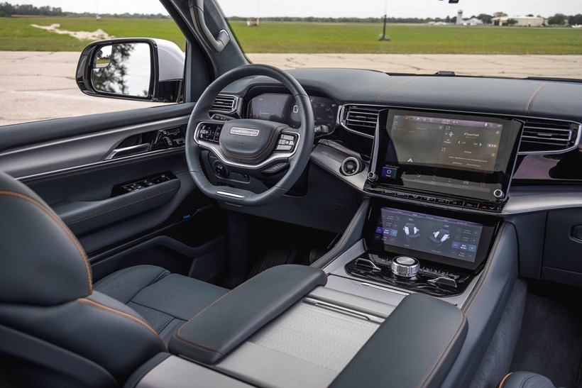 Jeep Grand Wagoneer 2023