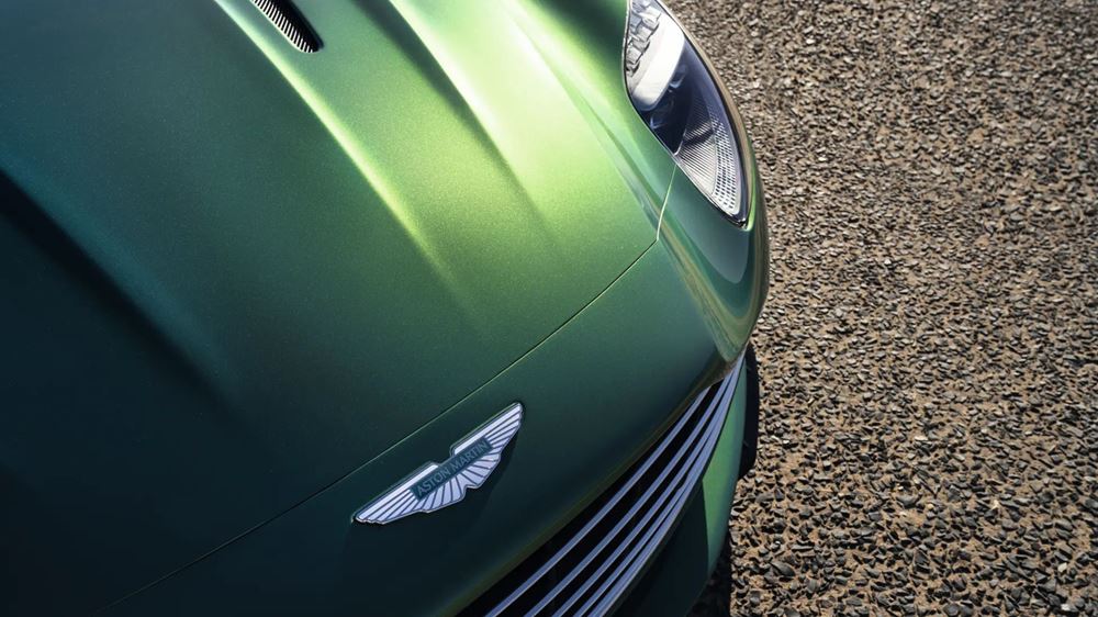Aston Martin DB12 2023