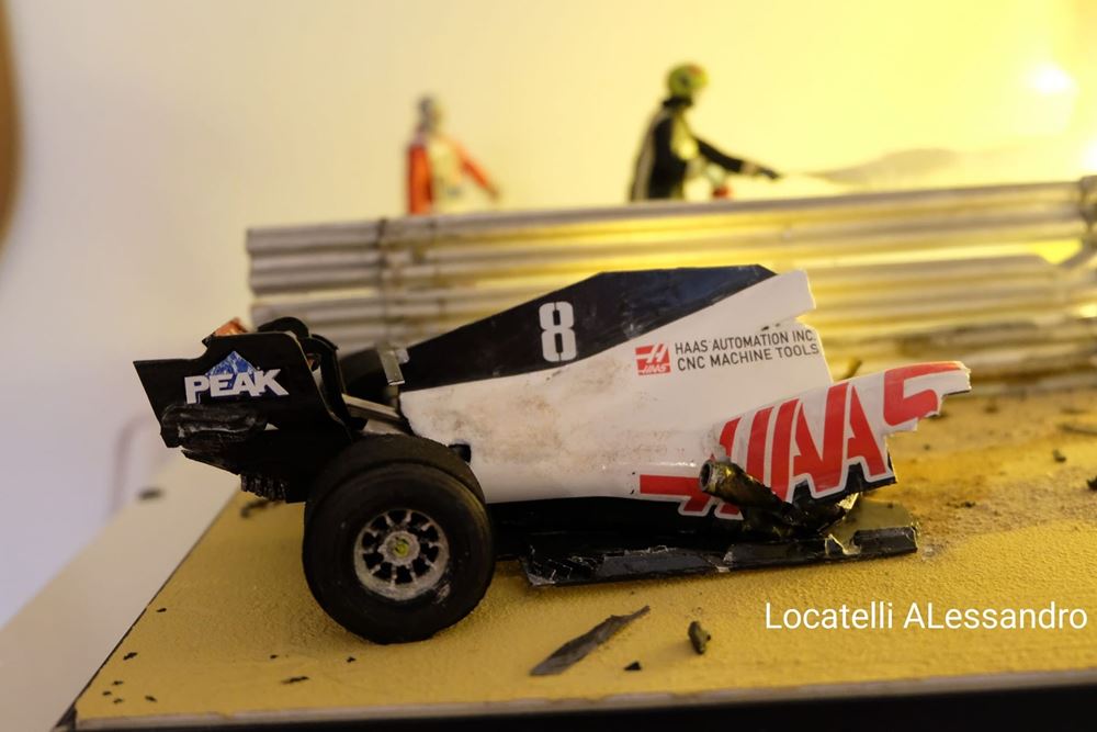 Romain Grosjean Crash Διόραμα Alessandro Locatelli