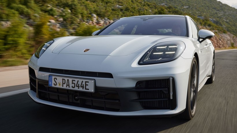 Porsche Panamera Plug-in Hybrid 2024