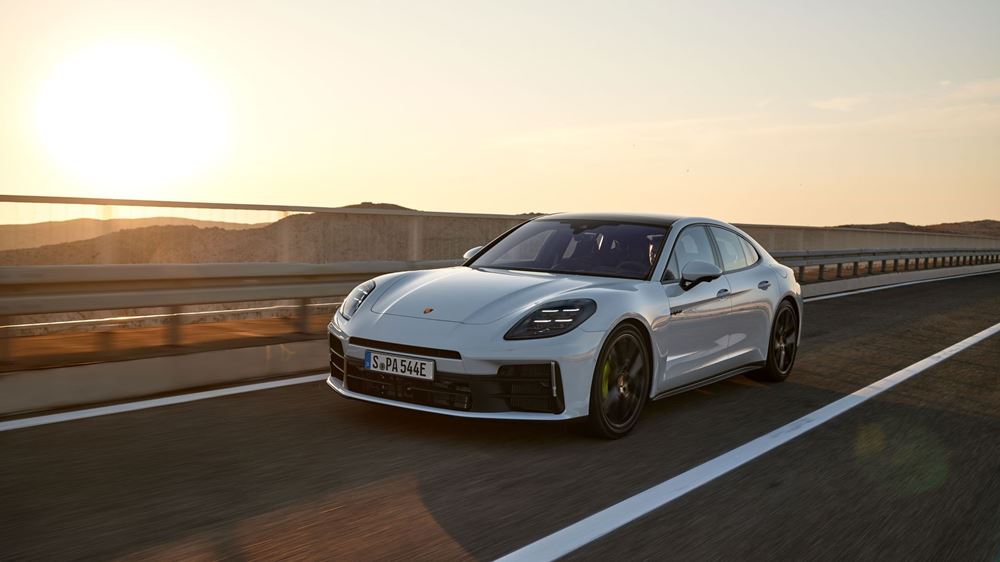 Porsche Panamera Plug-in Hybrid 2024