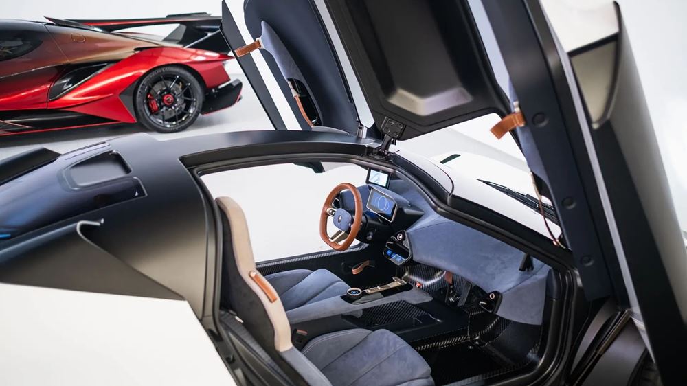 Το ηλεκτρικό πρωτότυπο hypercar Apollo G2J