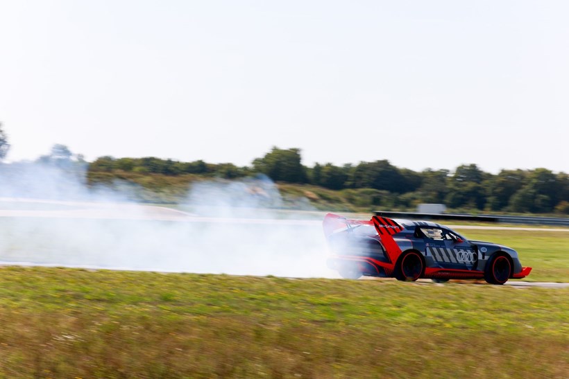 Audi e-tron Meeting