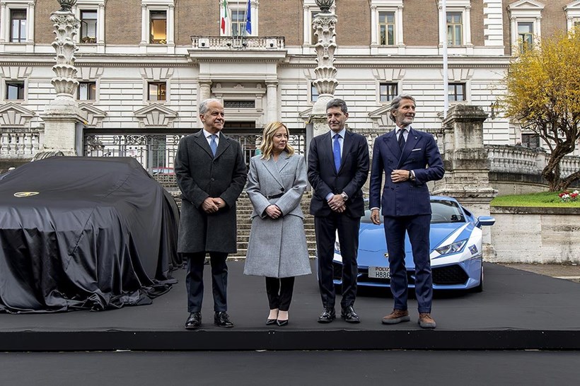 Lamborghini Urus Performante Περιπολικό