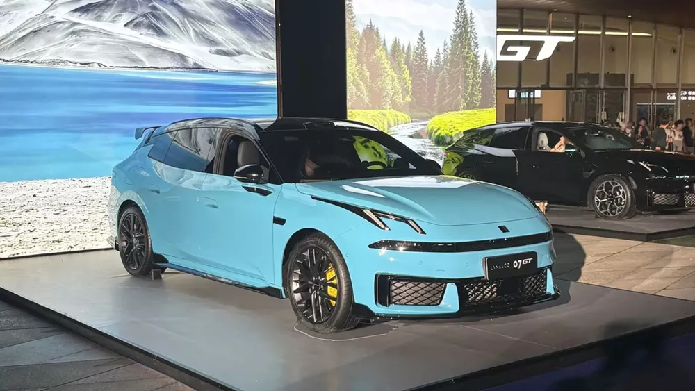 Lynk & Co 07 GT