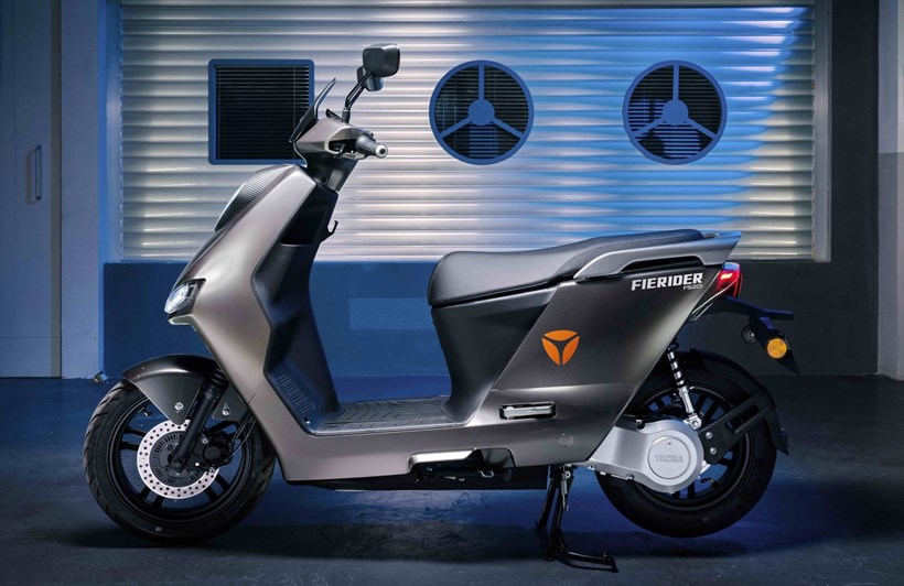 Yadea Fierider