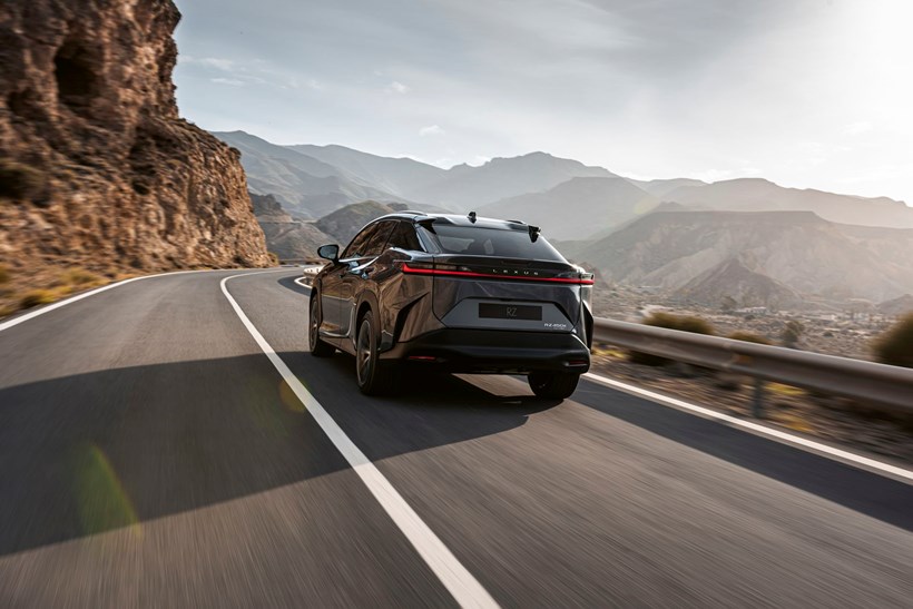 Lexus RZ450e