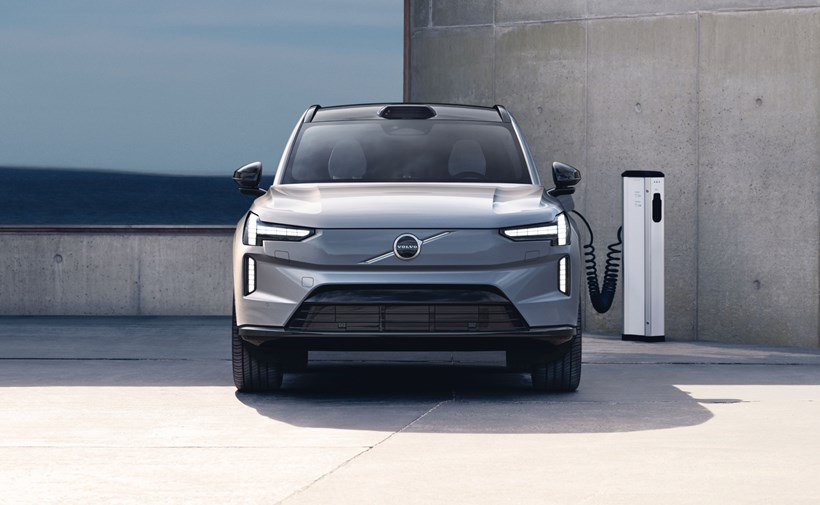 Το νέο ηλεκτρικό 7θέσιο SUV Volvo EX90