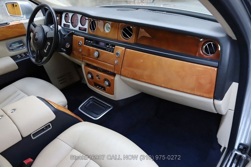 Rolls-Royce Phantom