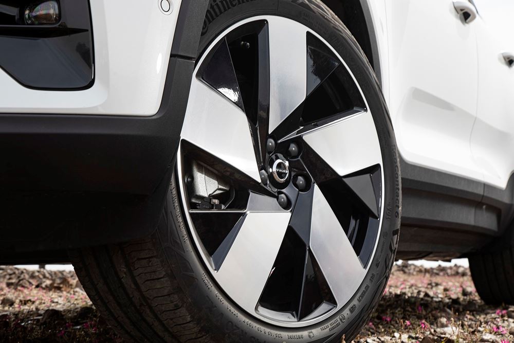 Volvo C40 Recharge P8