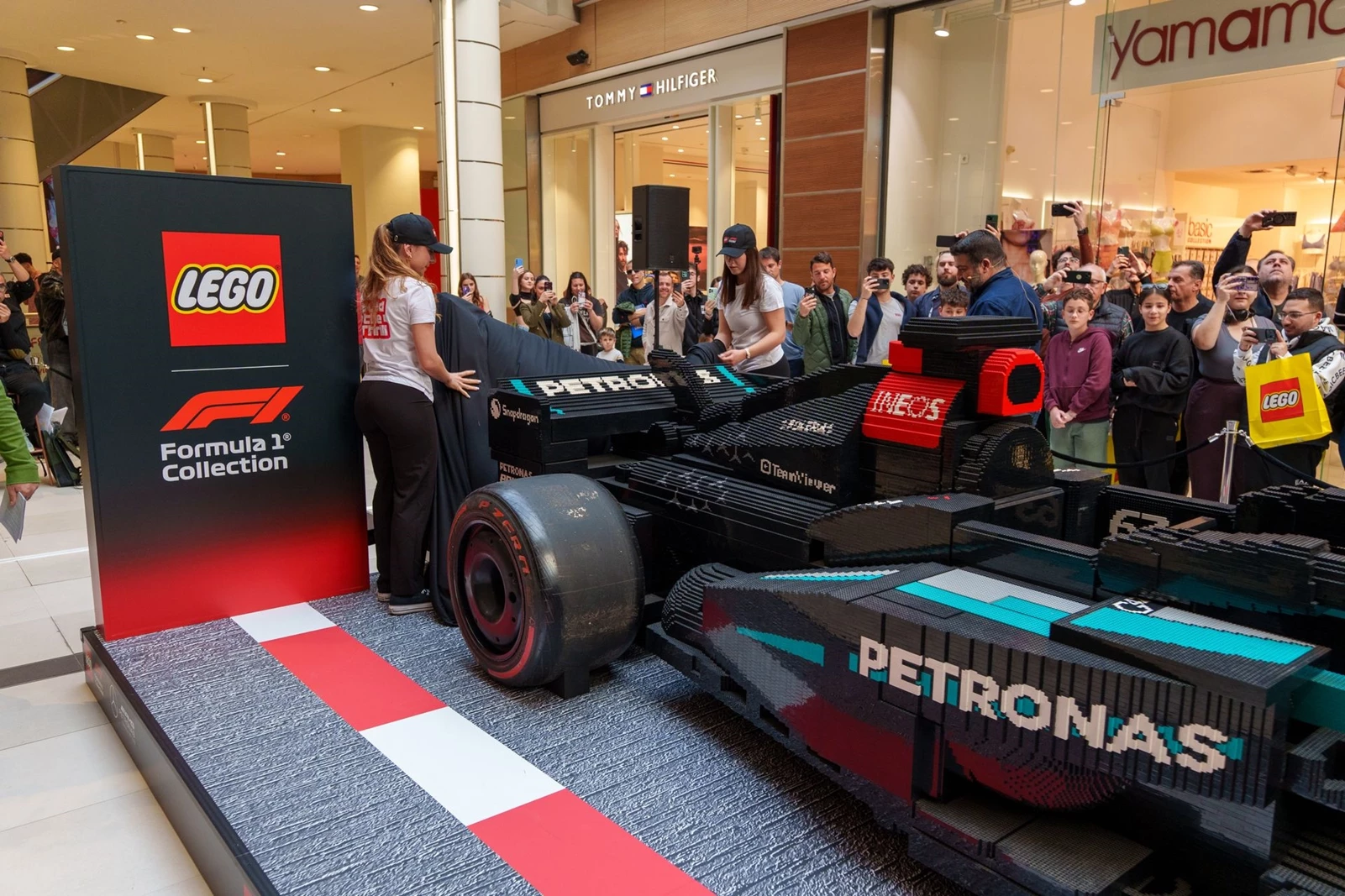 LEGO® F1® Mercedes-AMG Petronas