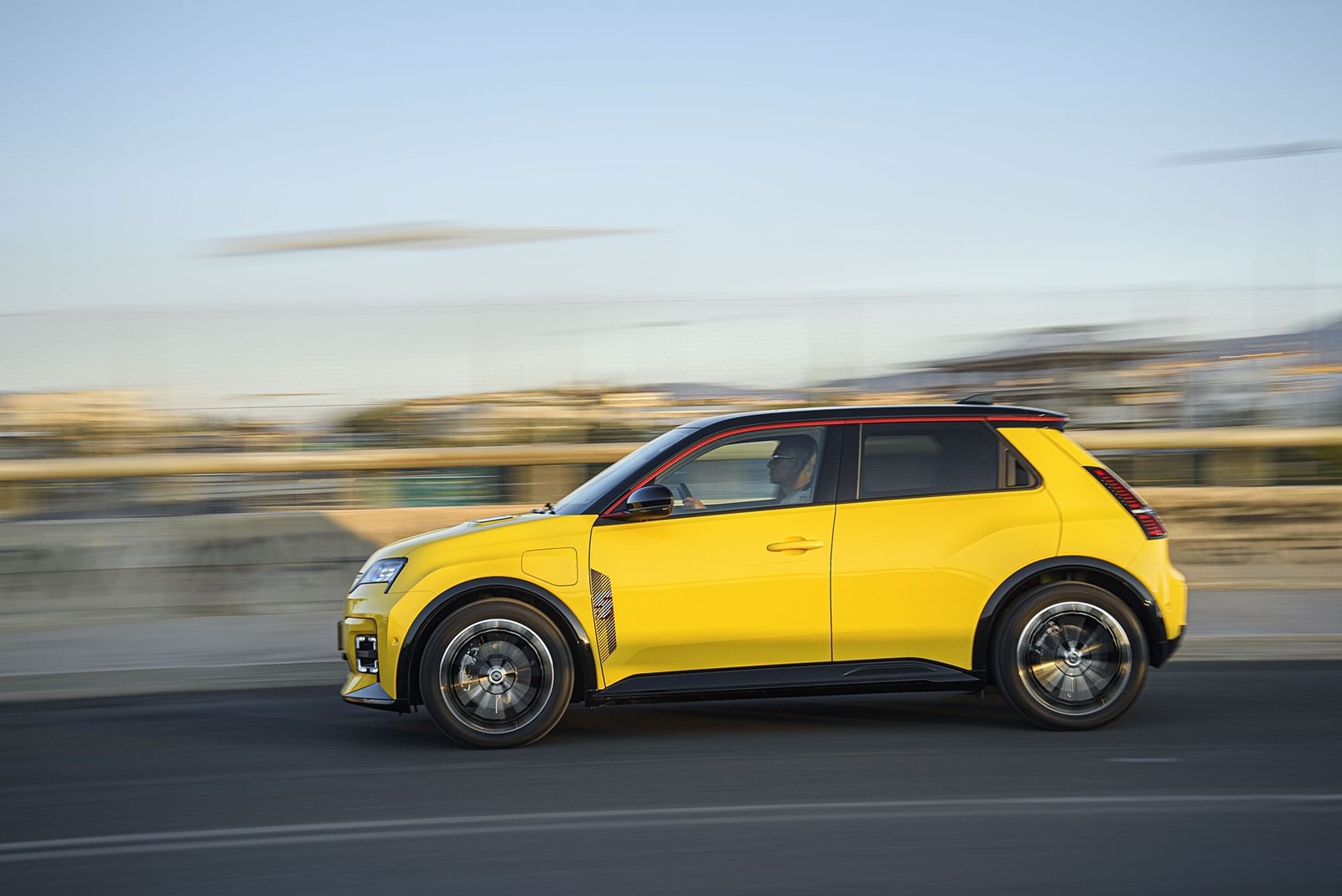 Renault 5 E-Tech Electric 2025