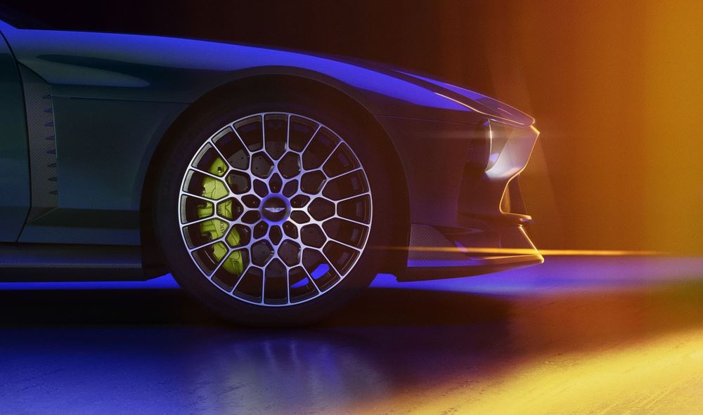 Aston Martin Valour V12