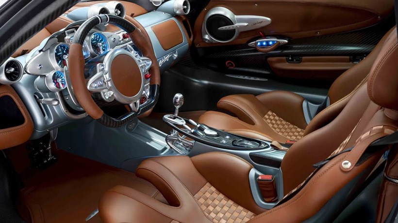 Pagani Huayra Codalunga